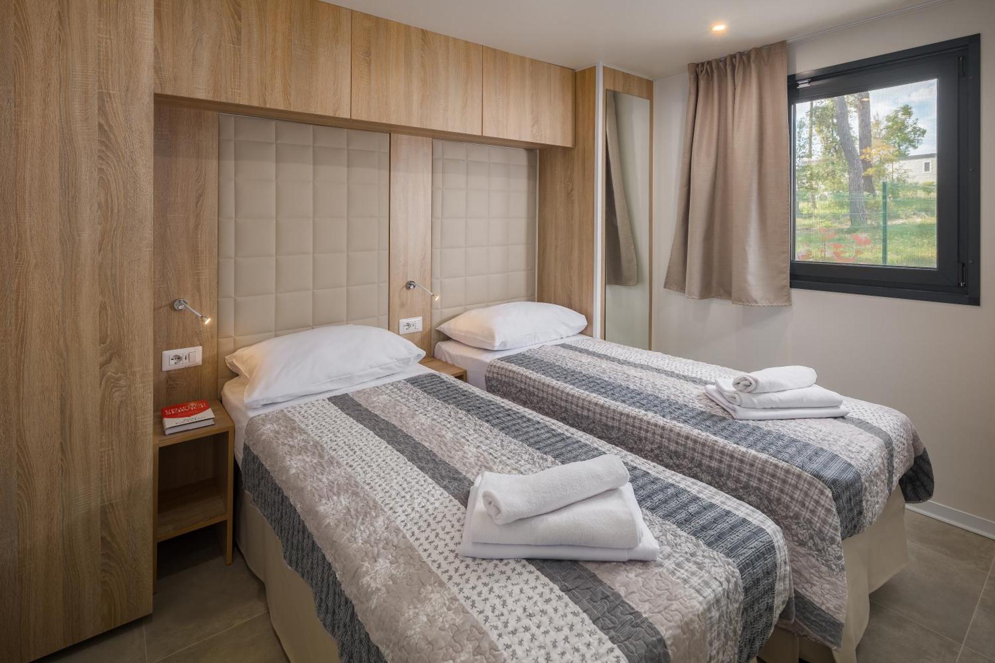 Tar-Vabriga Premium Camping Homes Santa Marina, Lanterna מראה חיצוני תמונה
