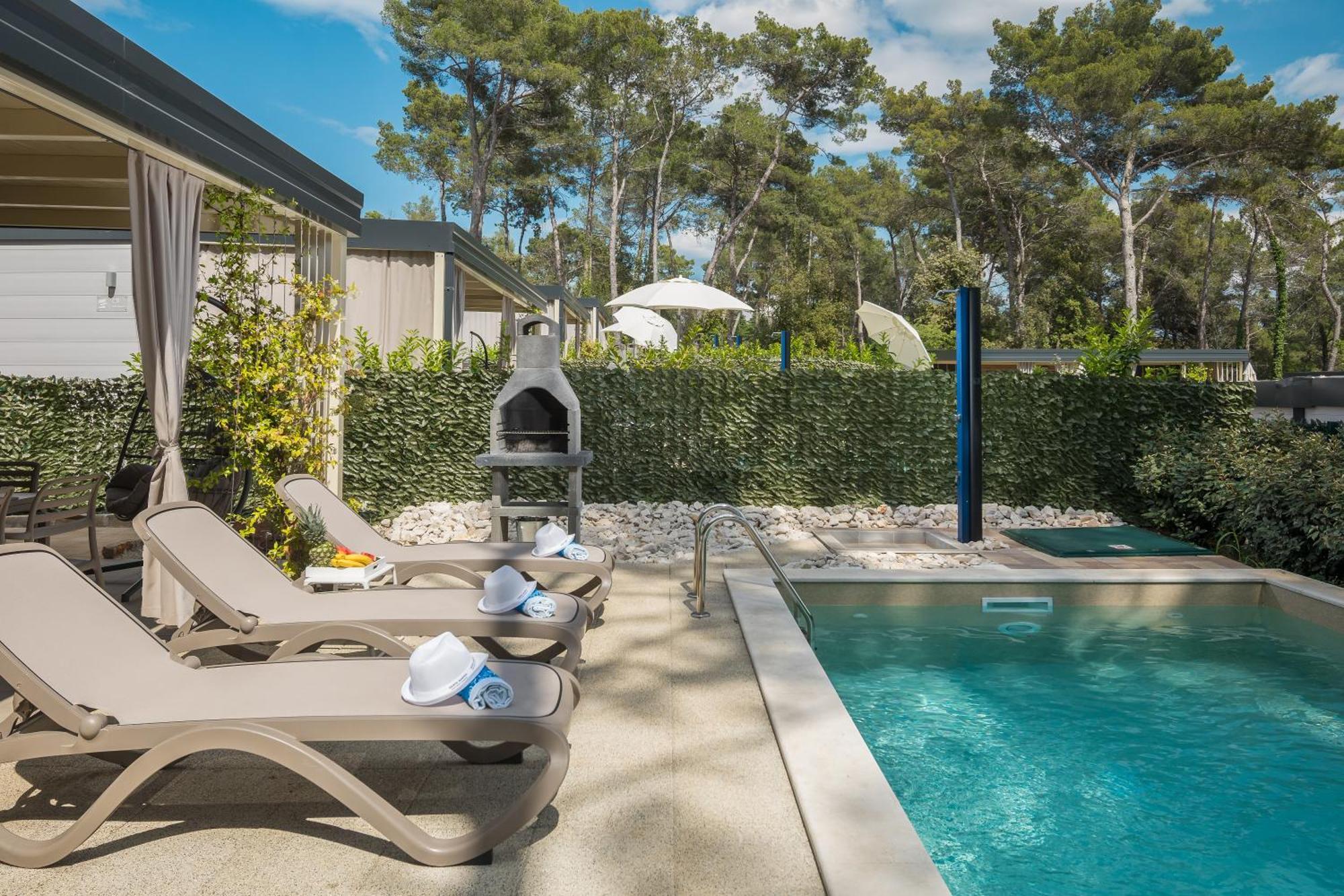 Tar-Vabriga Premium Camping Homes Santa Marina, Lanterna מראה חיצוני תמונה
